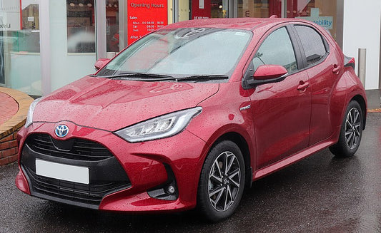Toyota Yaris: Un Icono de Eficiencia y Versatilidad a Través de los Años