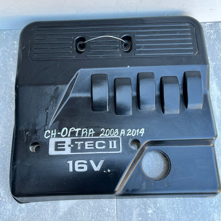 Tapa cubre motor Chevrolet Optra 2003-2014