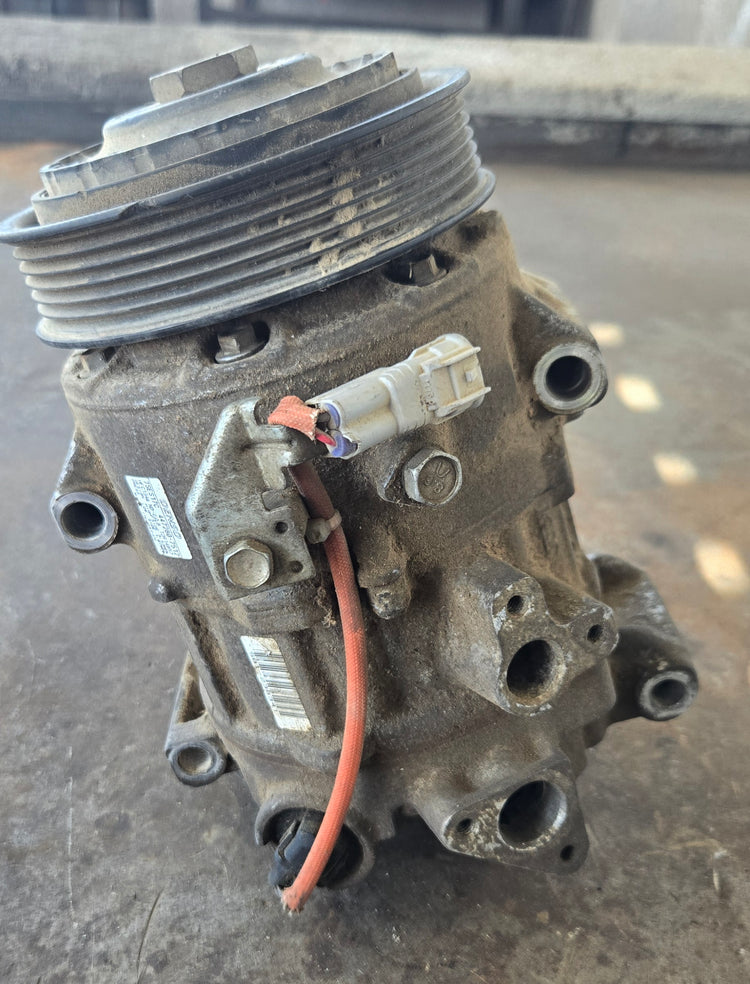 Compresor de Aire Acondicionado Toyota Rav4 2.0cc/Corolla 1.8cc