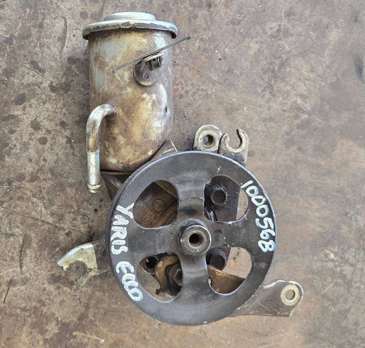 Bomba de Dirección Toyota Yaris Ecco