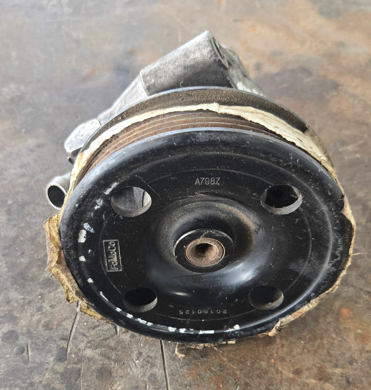 Bomba de Dirección Ford Transit 2.2cc