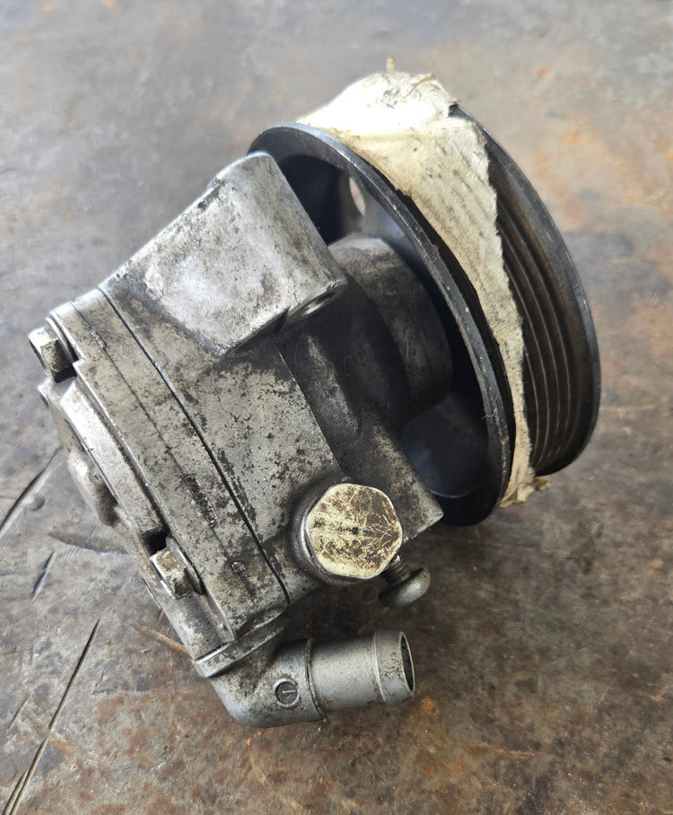 Bomba de Dirección Ford Transit 2.2cc