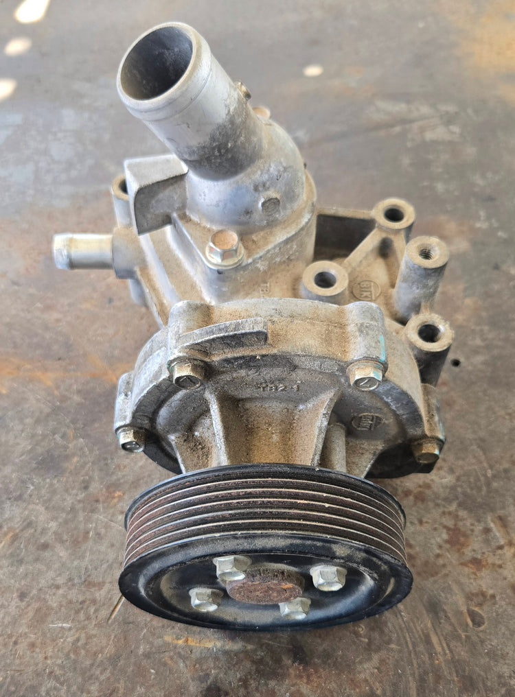 Bomba de Agua Fiat Fullback 2.4cc 2019