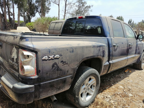 Dodge Dakota SXT 3.7 2011 4X4