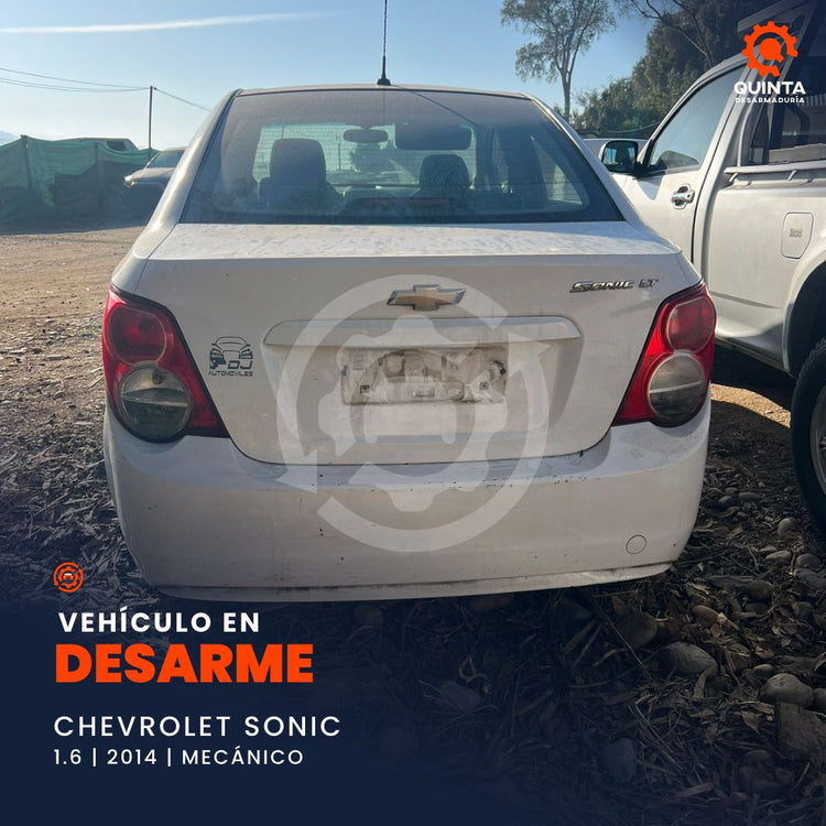 Chevrolet Sonic 1.6  2014