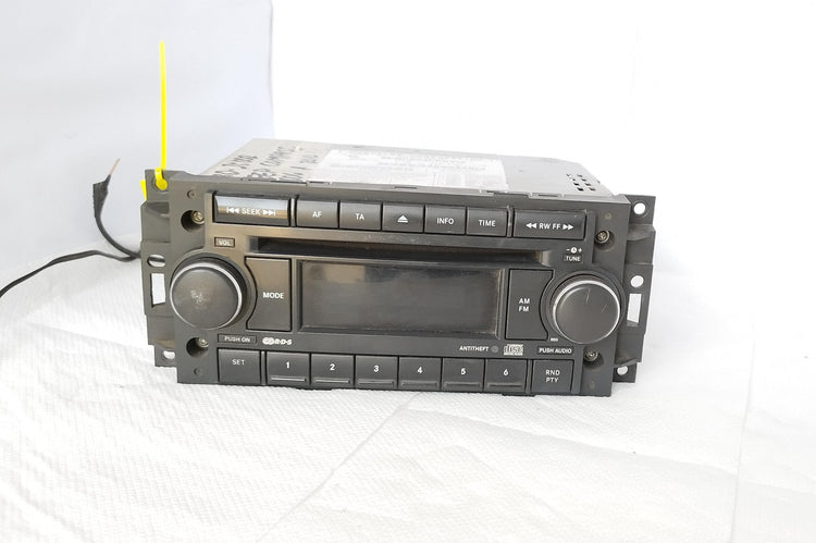 Radio Estéreo Reproductor Jeep Compass - Grand Cherokee Años 2005 - 2011