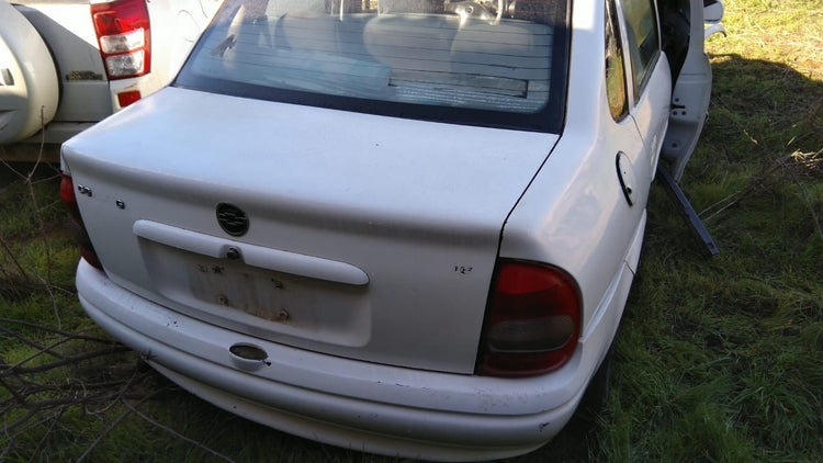 Chevrolet | Corsa Extra 1 6 Bencinero Mec Nico | 2004